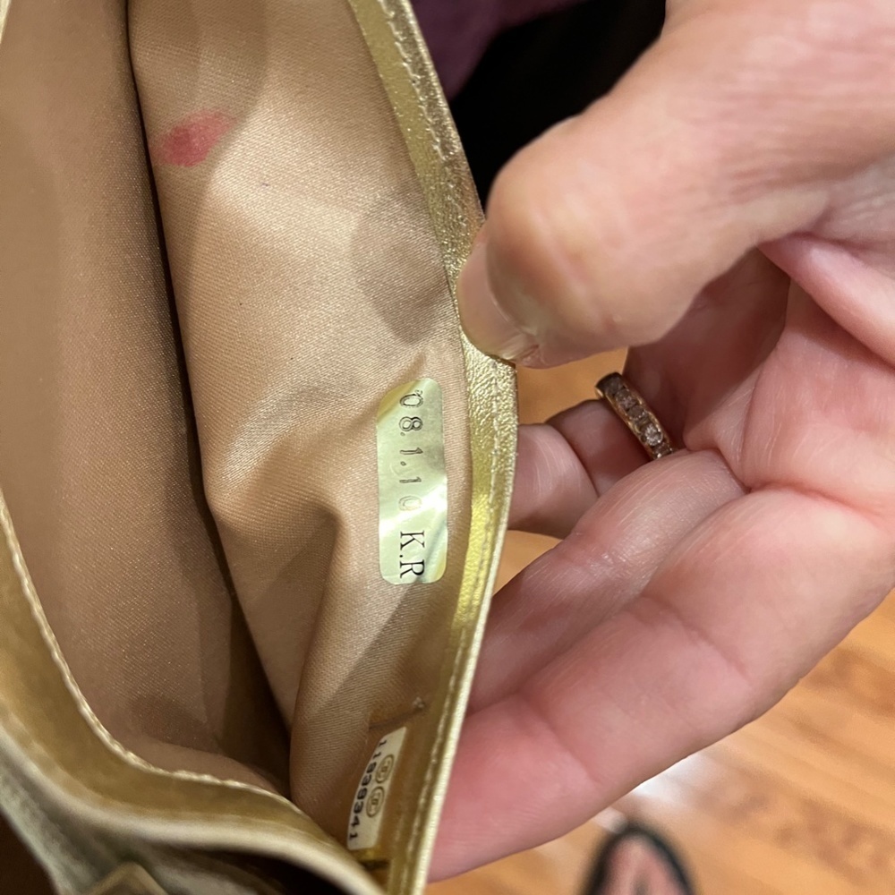 Chanel Silver Leather - Picture 7 of 7